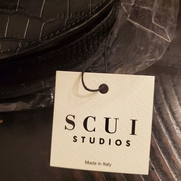 Scui Studios Half Moon Croc Embossed Leather Crossbody Bag in Black - NEW - Picture 13 of 13